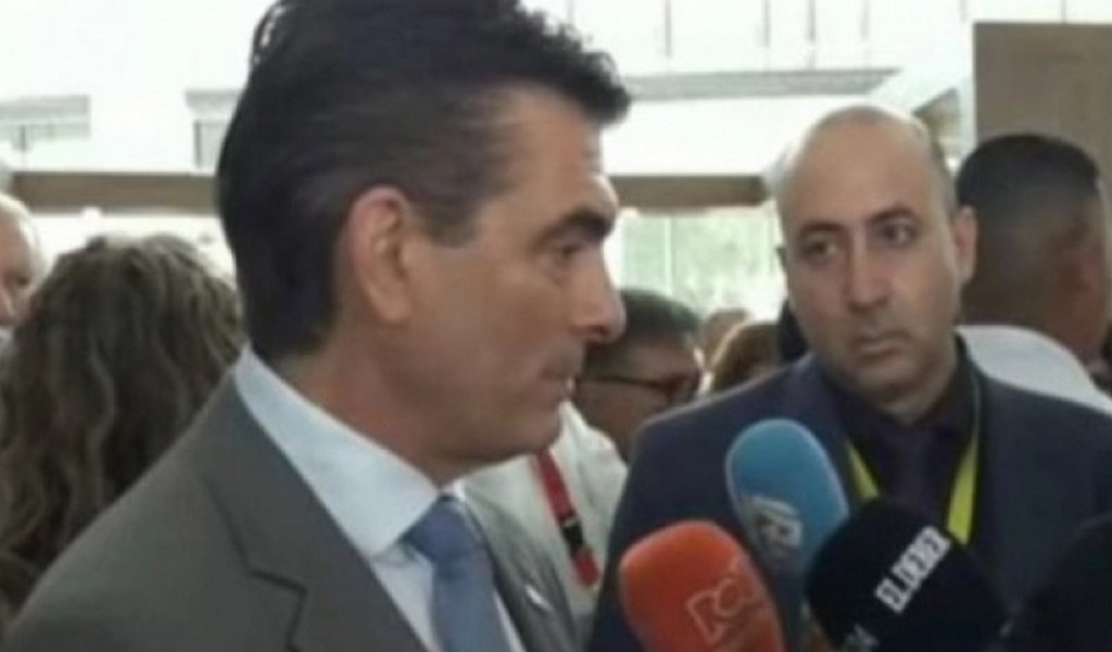 El presidente Rodrigo Paz y Fernando Cerimedo. Imagen Brújula Digital