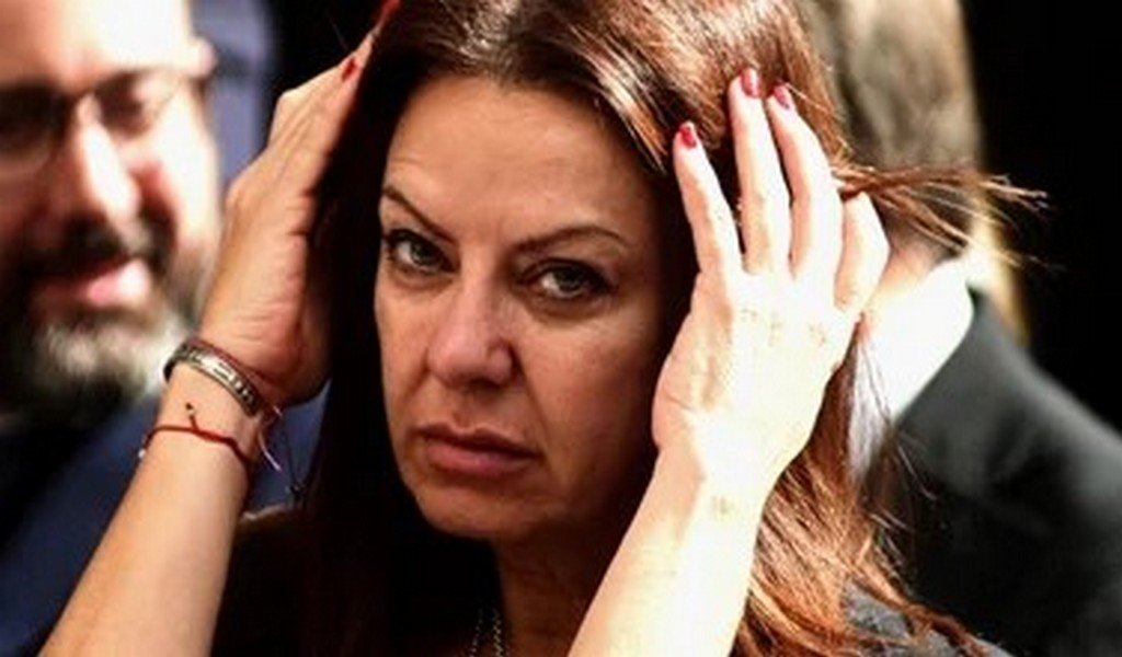 TODO EL GABINETE DE ACUERDO CON ECHAR A ADORNI. EL REEMPLAZO PODRIA SER SANDRA PETTOVELLO